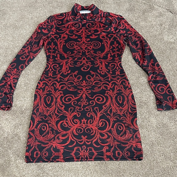Dresses & Skirts - Elegant Red and Black Patterned Dress